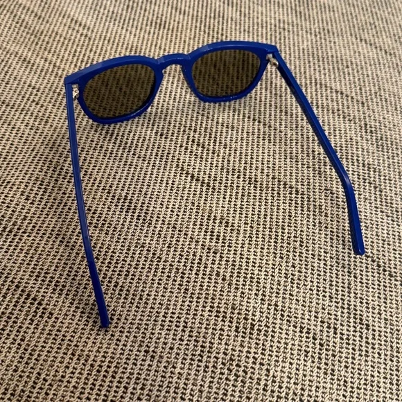 Saint Laurent Blue Sunglasses - Picture 6 of 9